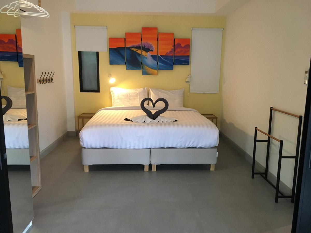 Baan Andaman Sea Surf Hotel Patong Exterior foto