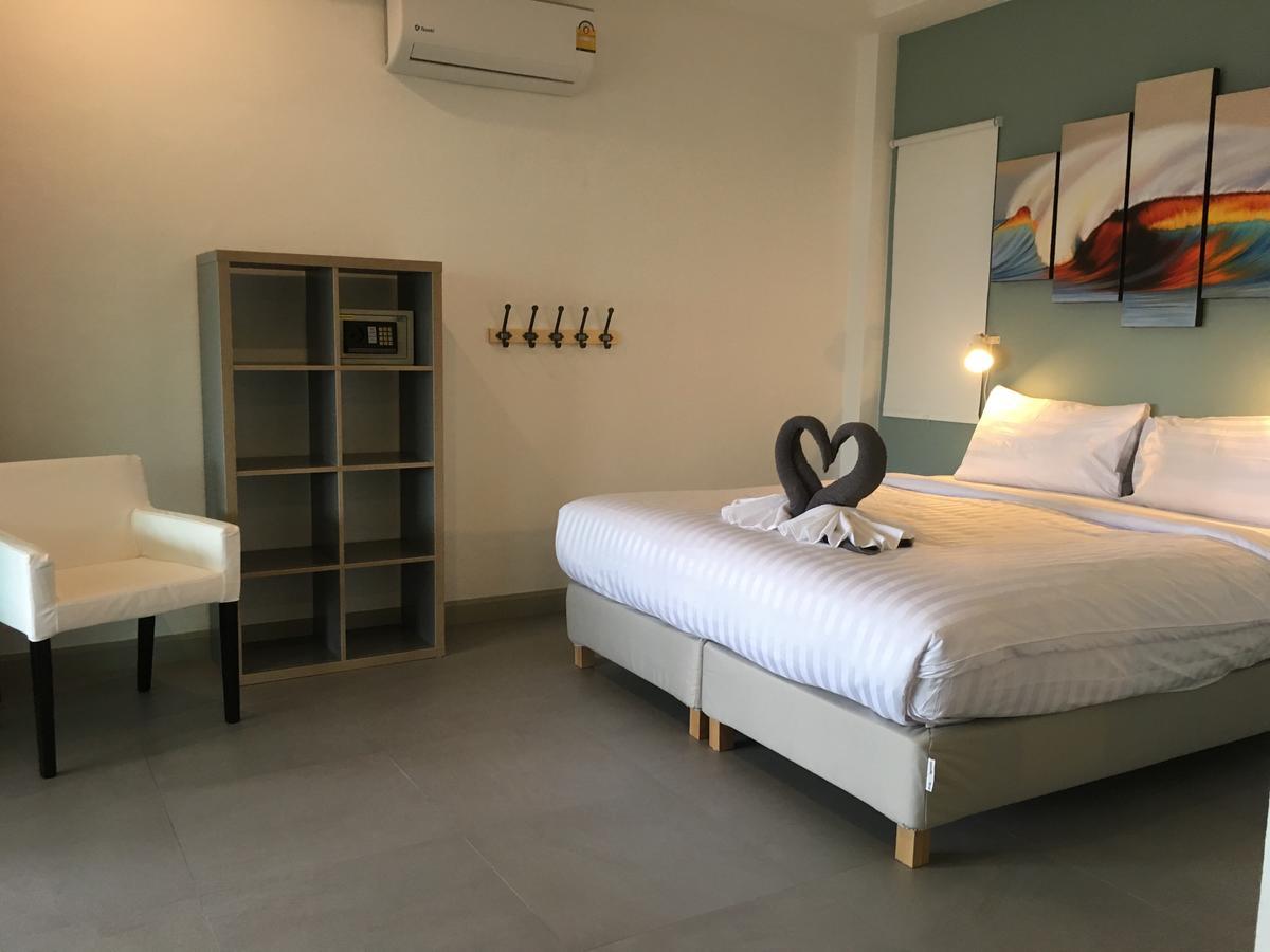 Baan Andaman Sea Surf Hotel Patong Exterior foto